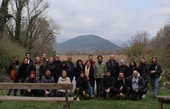 Peer-to-peer exchange in Abruzzo Photo of Peer-to-peer exchange in Abruzzo